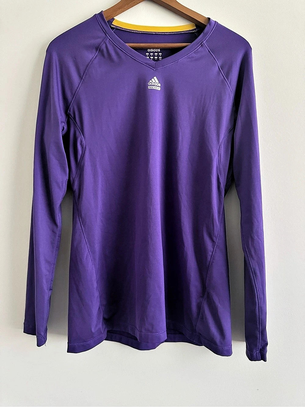 Adidas Techfit Purple Long Sleeve V Neck Performance Athletic Shirt Women’s M